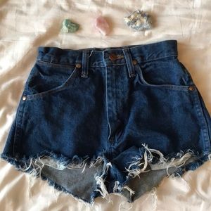 vintage wrangler high waisted shorts